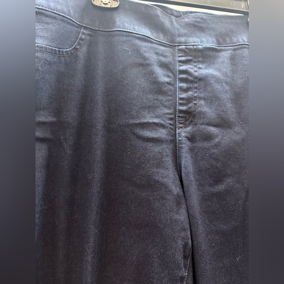 Lane Bryant Dark Wash Pull On Jeans, sz 22 plus - Picture 2 of 4